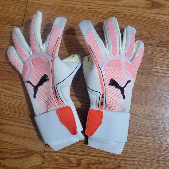 PUMA Football Soccer Ultra Ultimate Hybrid GoalKeeper Gloves White Red Black 7 8 - Picture 6 of 12